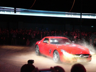 Illustration for article titled 2010 Mercedes SLS AMG: Live Photos!